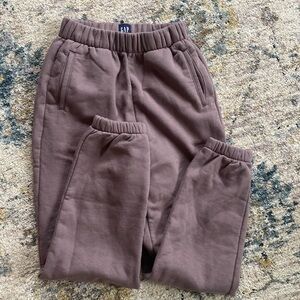 Gap sweatpants joggers.
